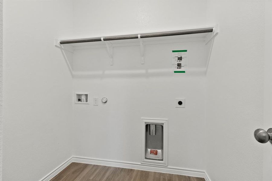 Spacious, unfurnished interior of a new home in Retreat at Fossil Creek, Fort Worth (Image 12).