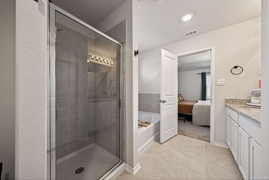 Furnished interior view inside a new home in Copper Canyon, Bulverde (Image 17). Furnished interior view inside a new home in Copper Canyon, Bulverde (Image 17).