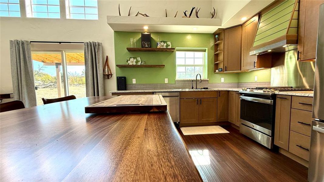 Furnished interior view inside a new home in , Brownwood (Image 4).