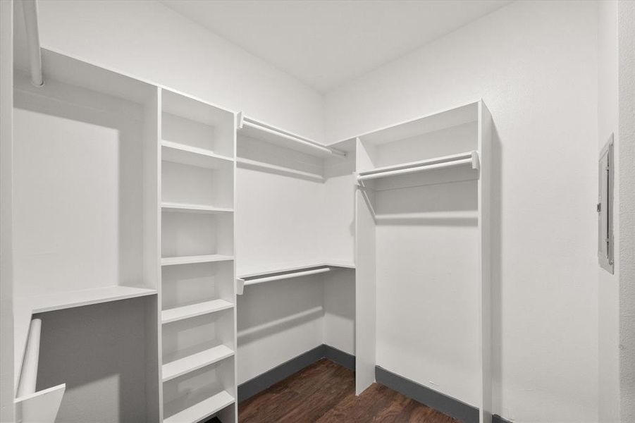 Spacious, unfurnished interior of a new home in , Corsicana (Image 20). Spacious, unfurnished interior of a new home in , Corsicana (Image 20).