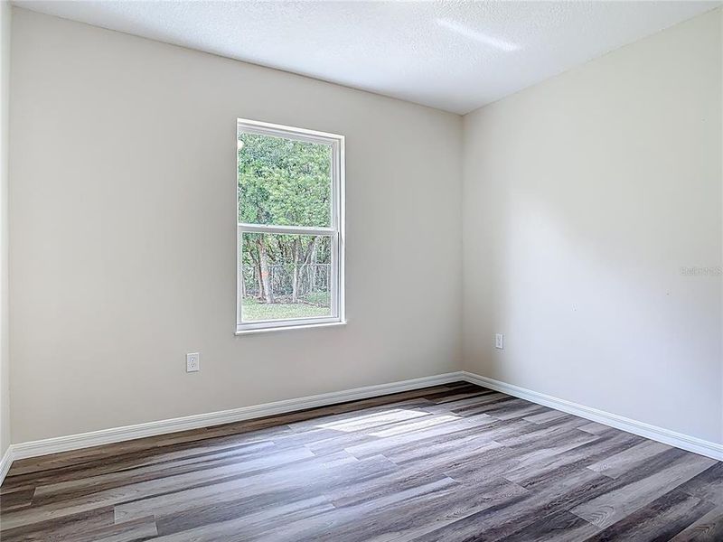 Spacious, unfurnished interior of a new home in , Deland (Image 30).