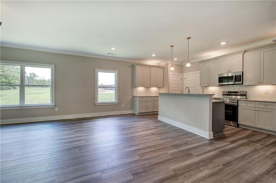 Spacious, unfurnished interior of a new home in , Cartersville (Image 37).