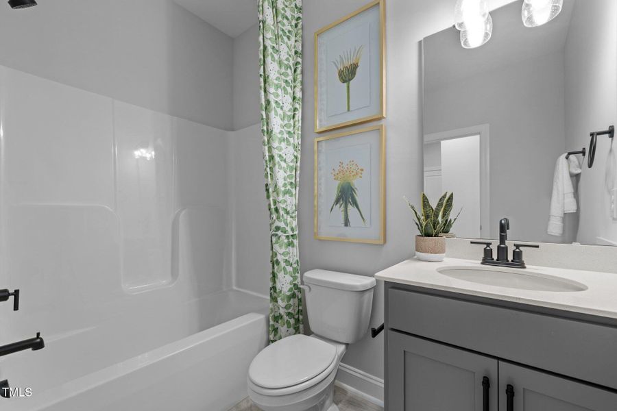 24-web-or-mls-5Z8A8159 24-web-or-mls-5Z8A8159