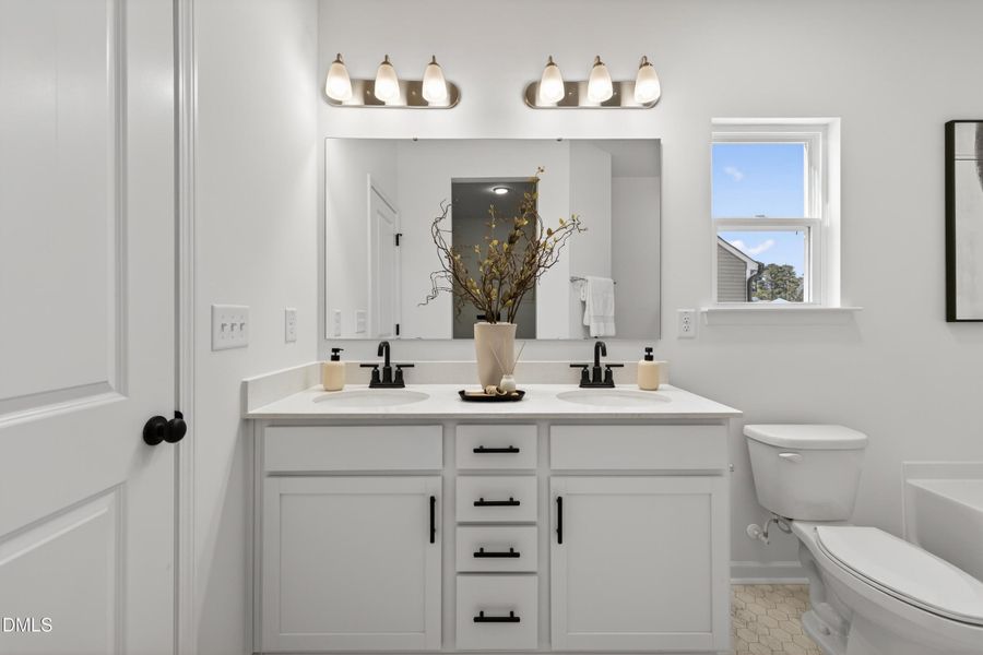 NTR 51 Devin 2098 EA1 IO (22)