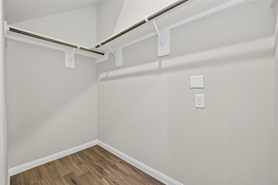 Spacious, unfurnished interior of a new home in Charleston Heights, Rosharon (Image 12).