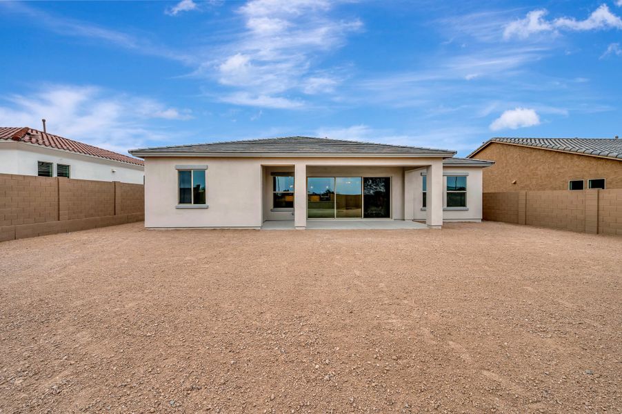 Exterior details and patio area of a home in Canyon Views – 70’ Sunrise Series, Litchfield Park (Image 3). Exterior details and patio area of a home in Canyon Views – 70’ Sunrise Series, Litchfield Park (Image 3).