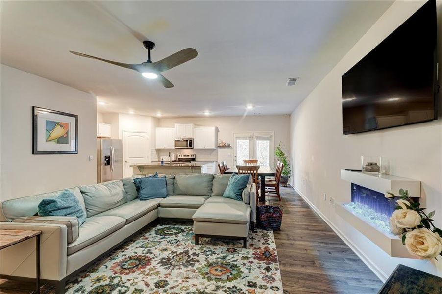 Furnished interior view inside a new home in , Dahlonega (Image 15).