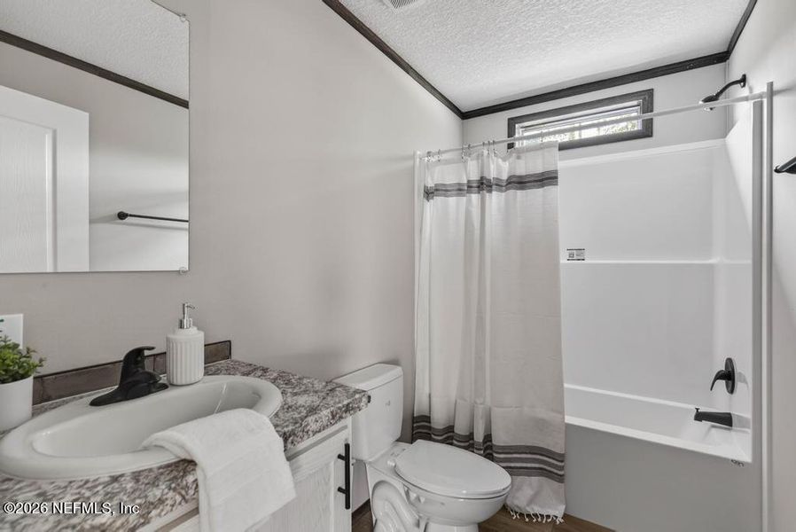 Furnished interior view inside a new home in , Middleburg (Image 42).