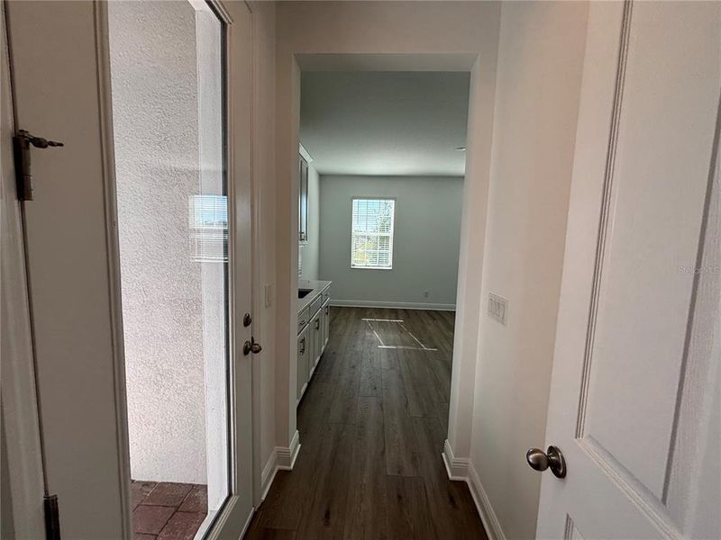Spacious, unfurnished interior of a new home in Trinity Lakes, Groveland (Image 15).