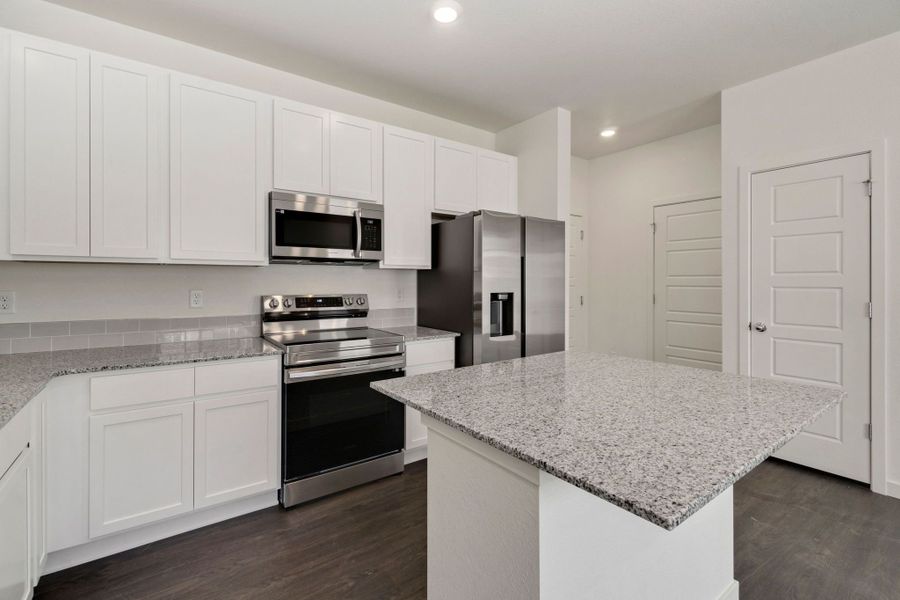 811 - Westcliff Townhome Kitchen