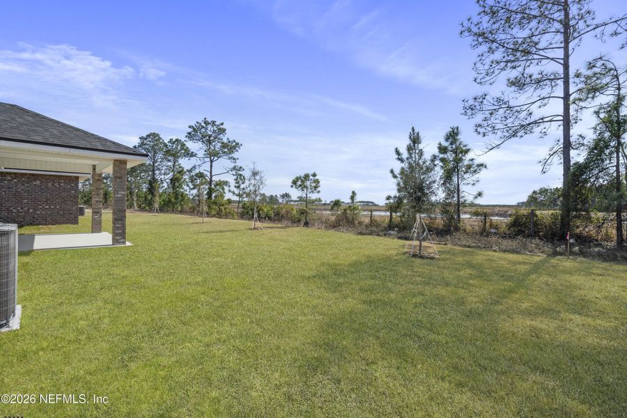 Exterior details and patio area of a home in , Green Cove Springs (Image 17).