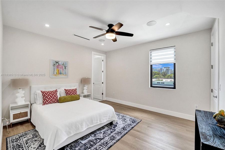 Furnished interior view inside a new home in , Fort Lauderdale (Image 27).