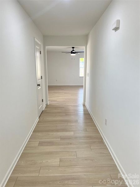 Spacious, unfurnished interior of a new home in Blackwood Creek, Gastonia (Image 8). Spacious, unfurnished interior of a new home in Blackwood Creek, Gastonia (Image 8).