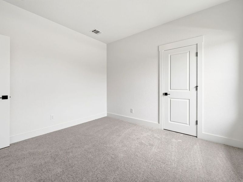Spacious, unfurnished interior of a new home in Waverly Estates, Josephine (Image 32).