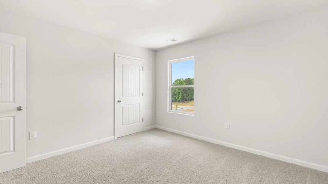 Spacious, unfurnished interior of a new home in Village at Pine Valley, Gainesville (Image 22). Spacious, unfurnished interior of a new home in Village at Pine Valley, Gainesville (Image 22).