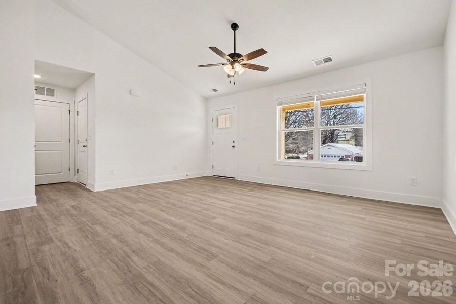 Spacious, unfurnished interior of a new home in , Kannapolis (Image 11).
