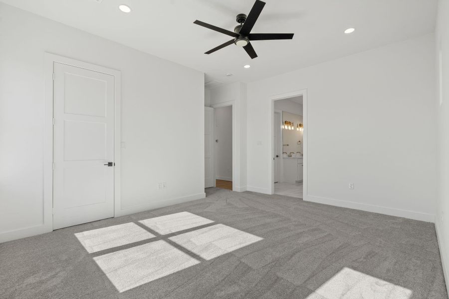 Spacious, unfurnished interior of a new home in , Houston (Image 43). Spacious, unfurnished interior of a new home in , Houston (Image 43).