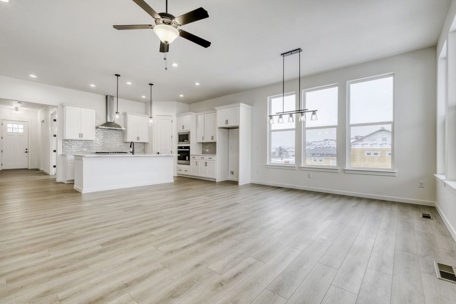 8349 Jesse - Living Area