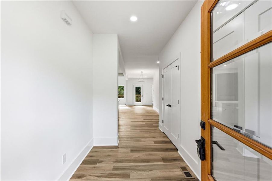 Spacious, unfurnished interior of a new home in , Gainesville (Image 22). Spacious, unfurnished interior of a new home in , Gainesville (Image 22).