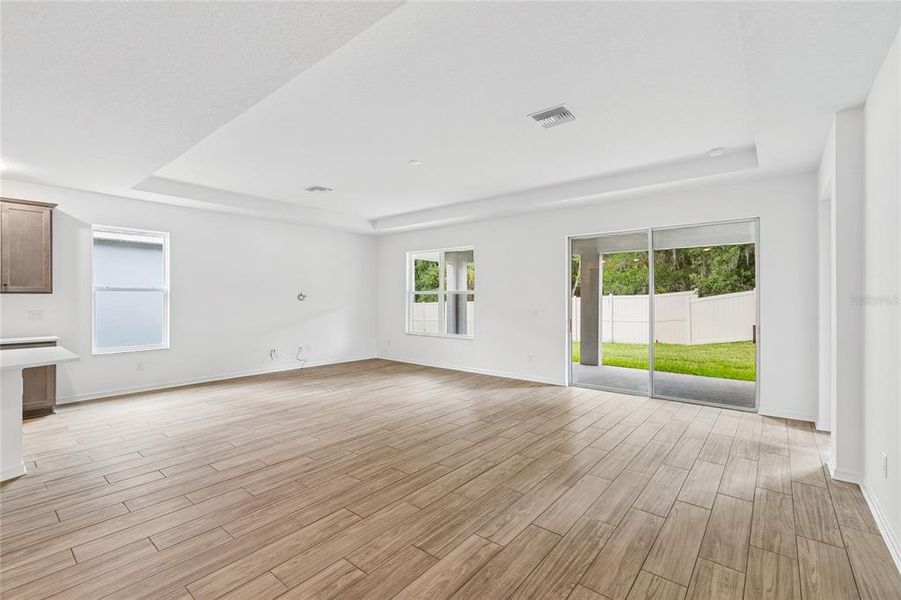 Spacious, unfurnished interior of a new home in Cascades at Southern Hills, Brooksville (Image 21).