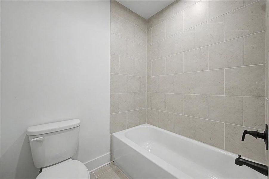 Furnished interior view inside a new home in , Kennesaw (Image 6).