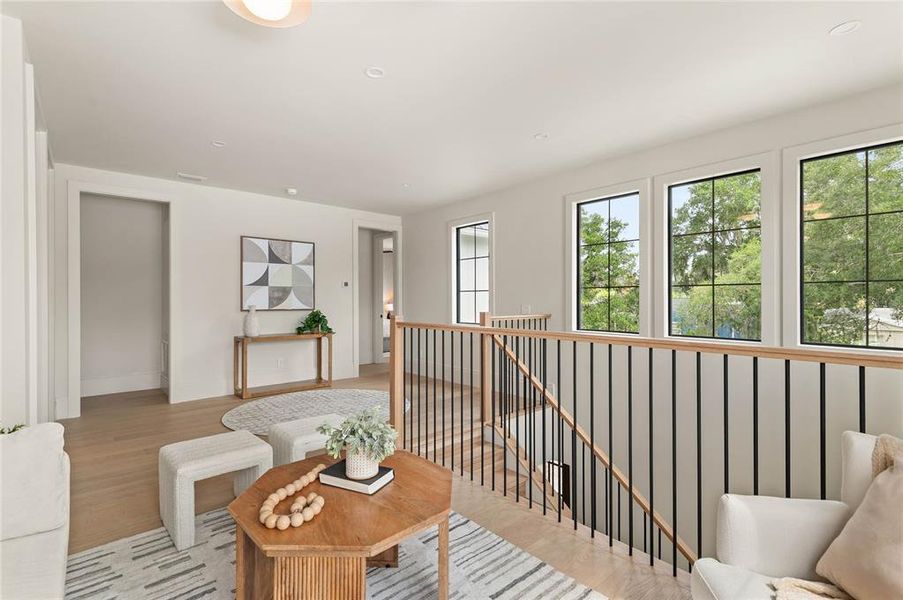 Furnished interior view inside a new home in , Orlando (Image 35).