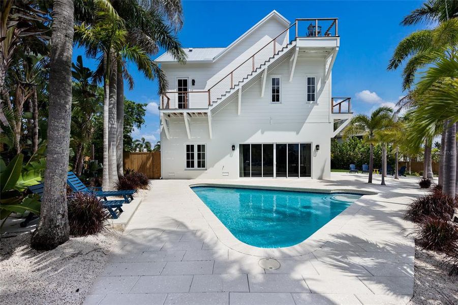 Exterior details and patio area of a home in , Bradenton Beach (Image 30).