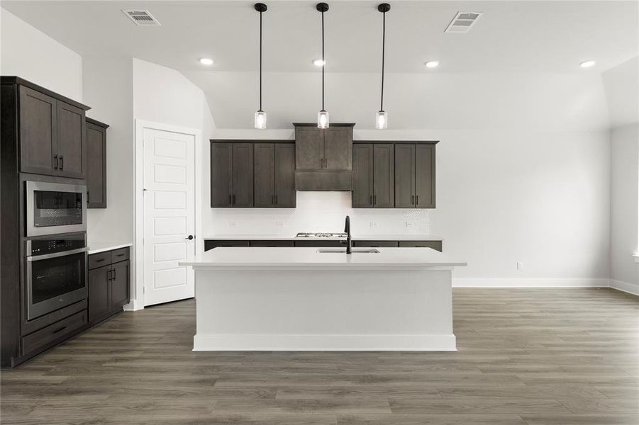 Furnished interior view inside a new home in Inspiration Collection 60 at Painted Tree, McKinney (Image 5). Furnished interior view inside a new home in Inspiration Collection 60 at Painted Tree, McKinney (Image 5).