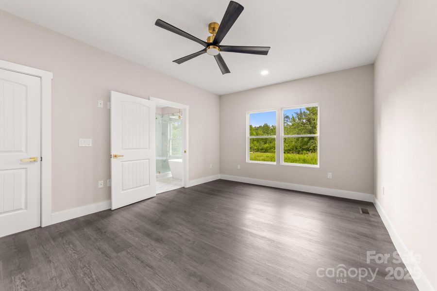 Spacious, unfurnished interior of a new home in , Catawba (Image 26). Spacious, unfurnished interior of a new home in , Catawba (Image 26).