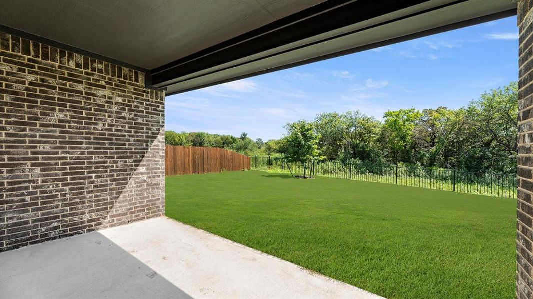 25. 1527 Bridlepath - Patio
