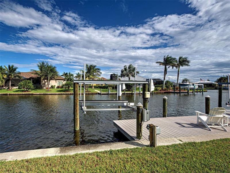 Community amenities in , Port Charlotte (Image 51).