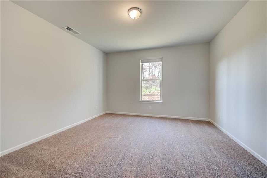 Spacious, unfurnished interior of a new home in Trinity Park, McDonough (Image 12).