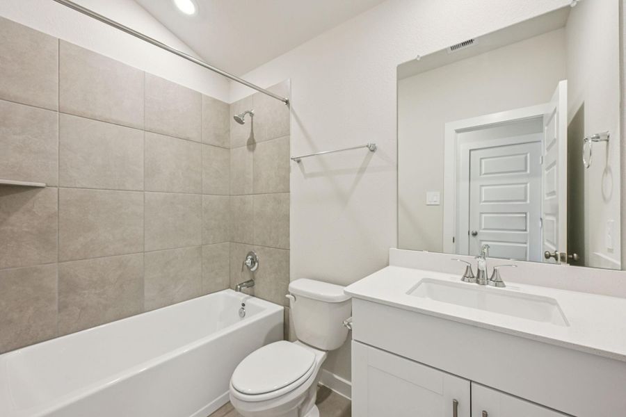 Photo is not of the actual home, but is an inspirational photo of builder’s model home and may depict options, furnishings, and/or decorator features that are not included Photo is not of the actual home, but is an inspirational photo of builder’s model home and may depict options, furnishings, and/or decorator features that are not included