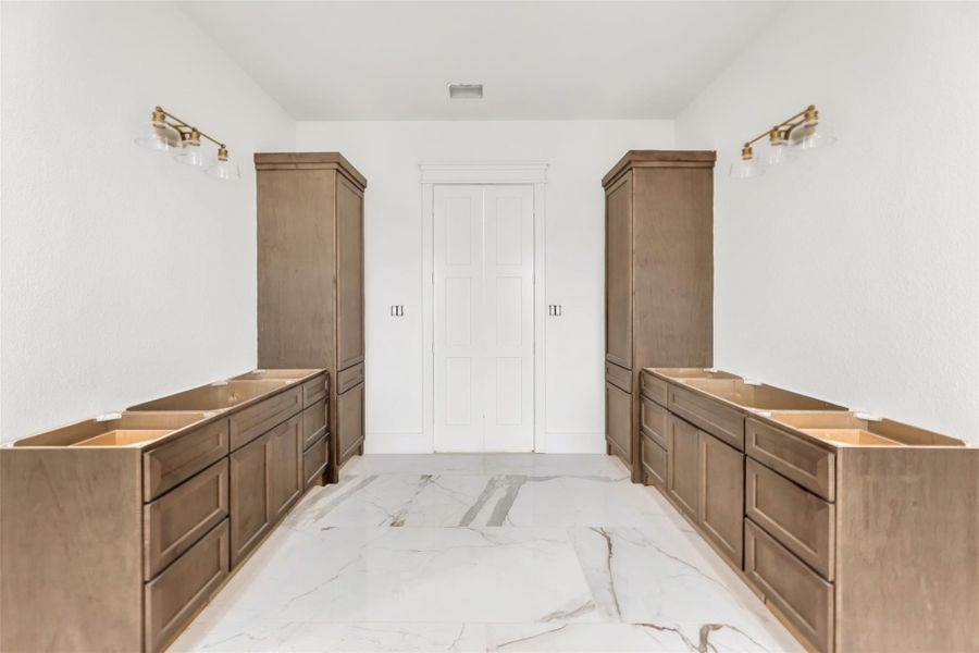 Image 27 of a home in . Image 27 of a home in .