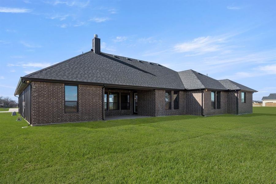 2301 Maywood- Back-1 2301 Maywood- Back-1