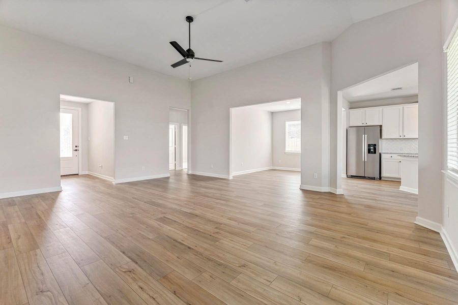 Spacious, unfurnished interior of a new home in Sierra Vista, Iowa Colony (Image 11). Spacious, unfurnished interior of a new home in Sierra Vista, Iowa Colony (Image 11).