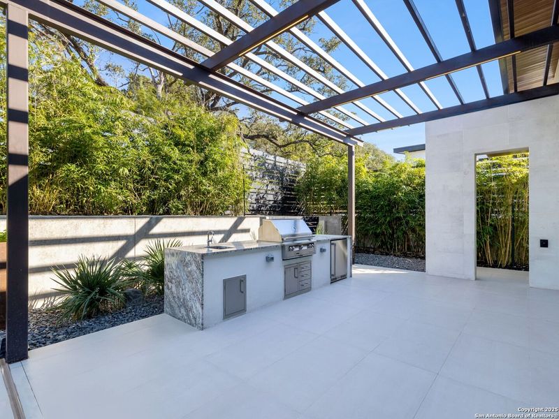 Exterior details and patio area of a home in , San Antonio (Image 40).