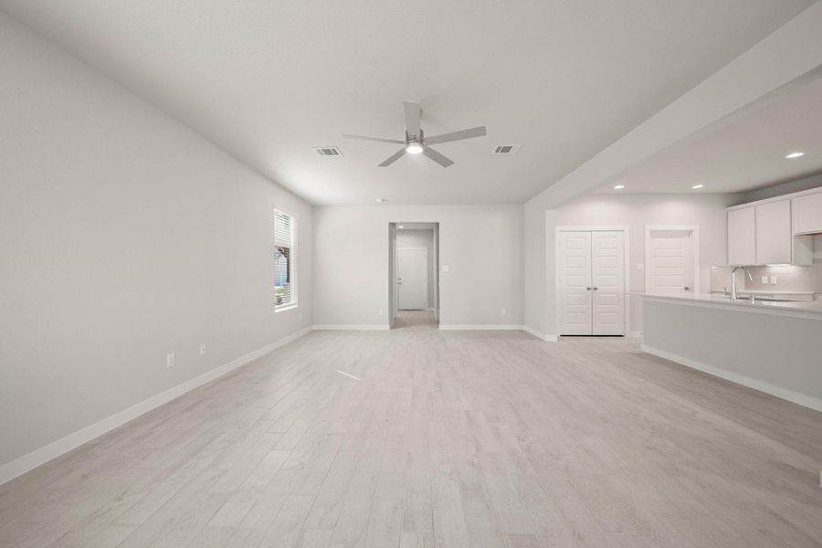 Spacious, unfurnished interior of a new home in Cypresswood Landing, Humble (Image 22). Spacious, unfurnished interior of a new home in Cypresswood Landing, Humble (Image 22).