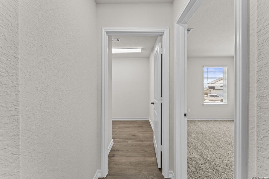 Spacious, unfurnished interior of a new home in Langdon, San Antonio (Image 22).
