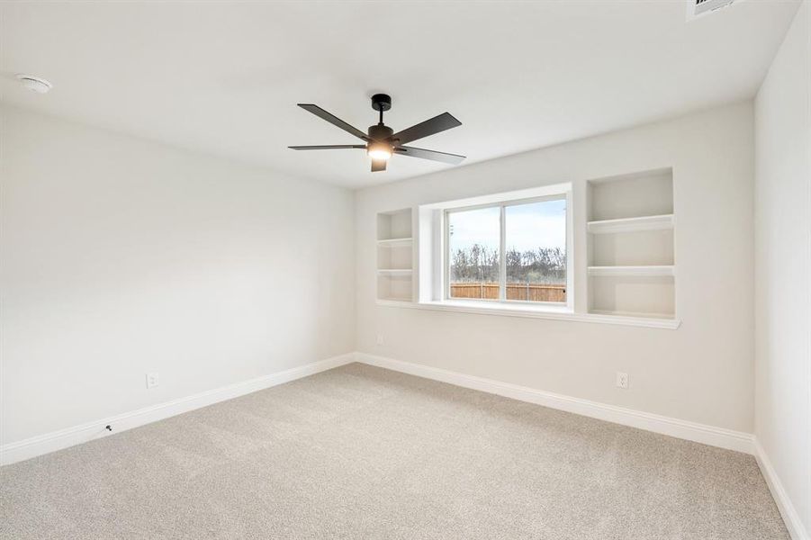 Spacious, unfurnished interior of a new home in Waverly Estates, Nevada (Image 30).