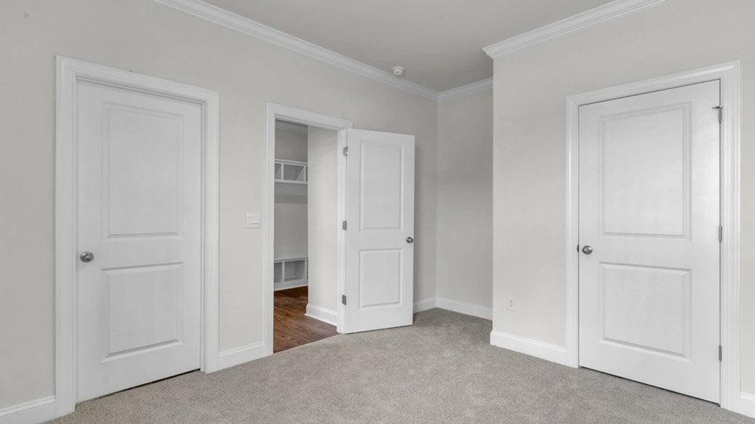 Spacious, unfurnished interior of a new home in Eagle Creek, Fuquay Varina (Image 26).