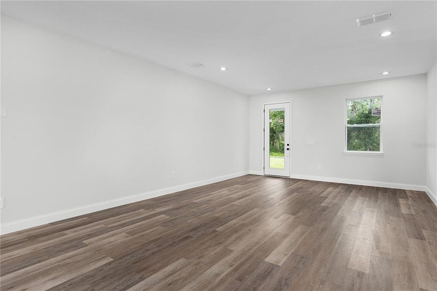 Spacious, unfurnished interior of a new home in , North Port (Image 16).