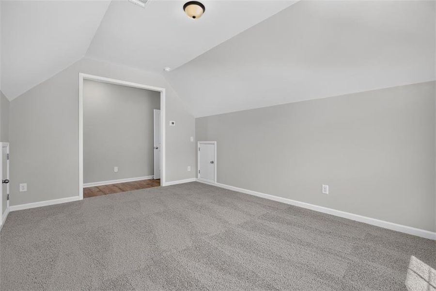 Spacious, unfurnished interior of a new home in , Athens (Image 34).