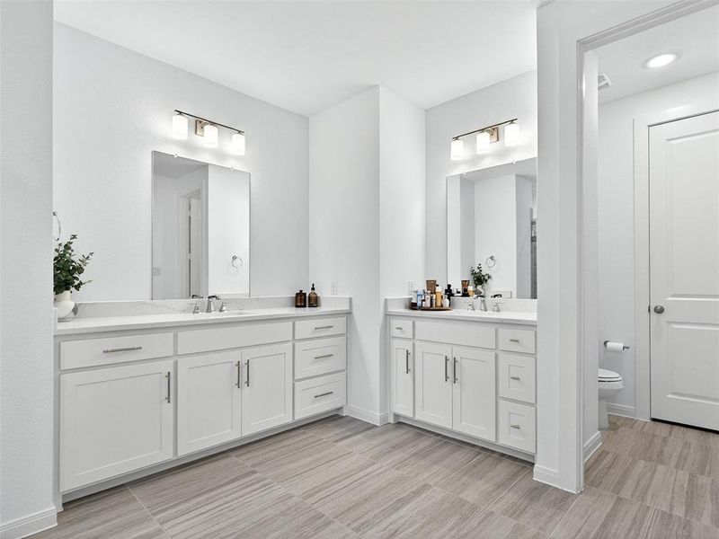 Furnished interior view inside a new home in , McKinney (Image 15).