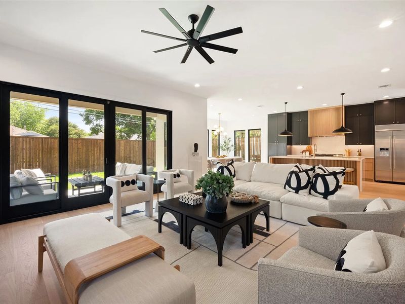 Furnished interior view inside a new home in , Dallas (Image 19). Furnished interior view inside a new home in , Dallas (Image 19).