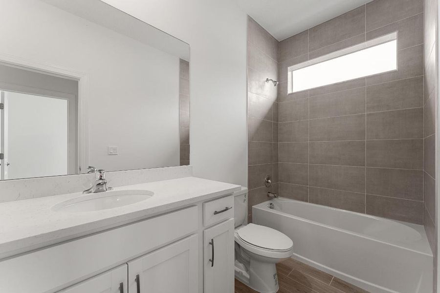 US_SEF_MARINA_LOT 24_bath 2