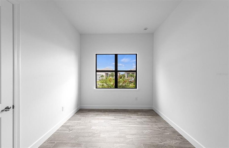 Spacious, unfurnished interior of a new home in Del Webb Catalina, Lakewood Ranch (Image 16). Spacious, unfurnished interior of a new home in Del Webb Catalina, Lakewood Ranch (Image 16).