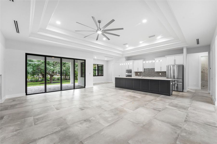 Spacious, unfurnished interior of a new home in , Stuart (Image 34).