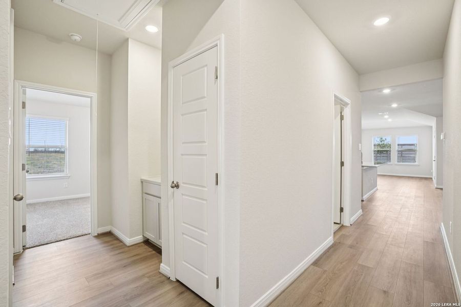 Spacious, unfurnished interior of a new home in Catalina, Converse (Image 15).