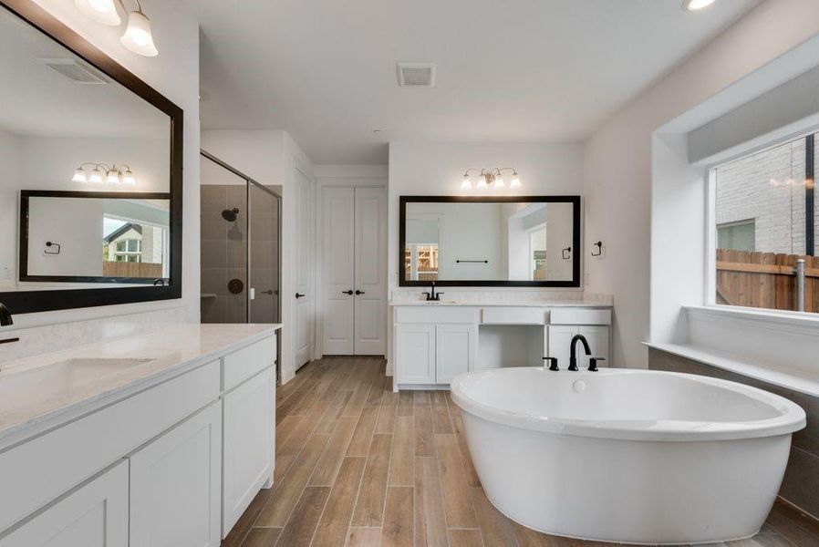 Furnished interior view inside a new home in Cedar Ridge Estates, Grand Prairie (Image 10). Furnished interior view inside a new home in Cedar Ridge Estates, Grand Prairie (Image 10).